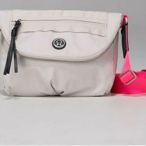 Lululemon  Festival bag